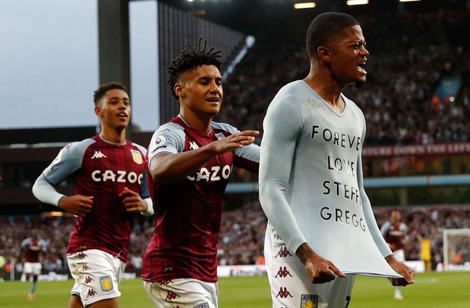 Premier League -Lynhurtigt Villa-indkøb ude med muskelskade
