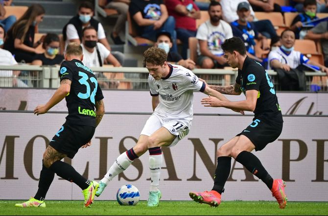 Serie A -Skov Olsen assisterede i Bologna-nederlag