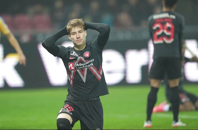 3F Superliga -FCM'er kørt fra banen: Kun en forskrækkelse