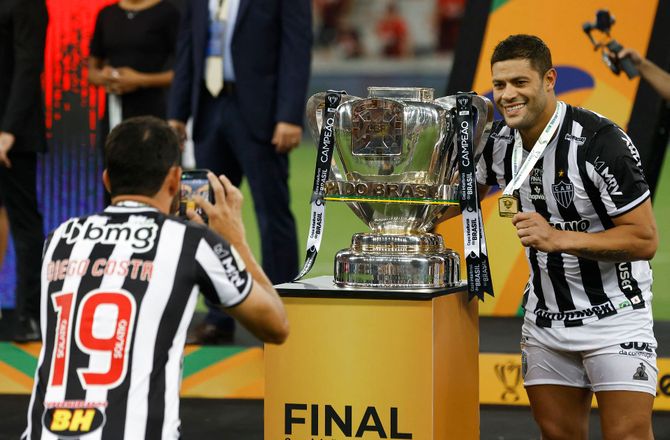 Copa do Brasil -Hulk sikrede Mineiro brasiliansk 'The Double'