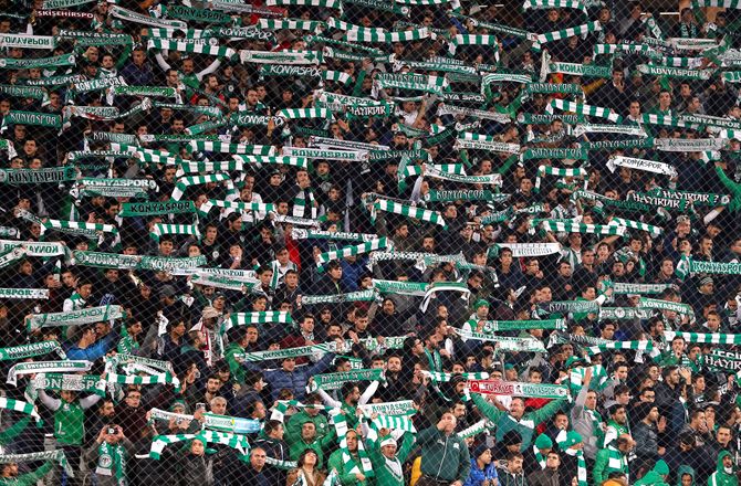 Super Lig -Slagsmål og tumult efter Awer Mabil-scoring