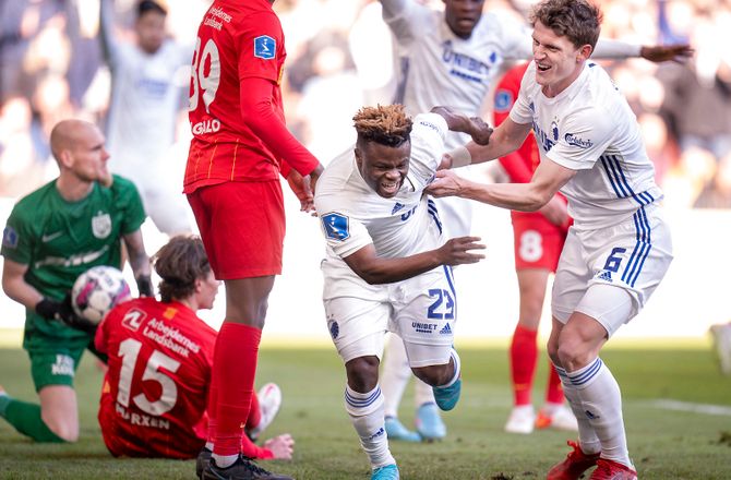 3F Superliga -FCK's Amoo siet fra: Har dygtige kantspillere