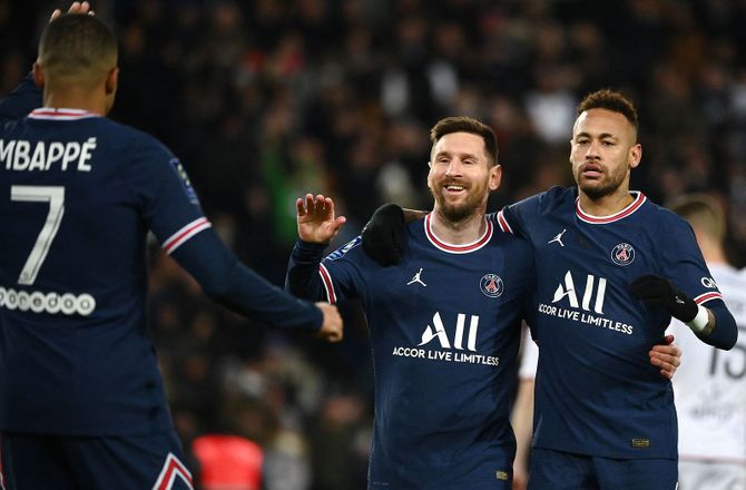 Ligue 1 -Medie: PSG-ejer vil købe Espanyol og ødelægge Barca