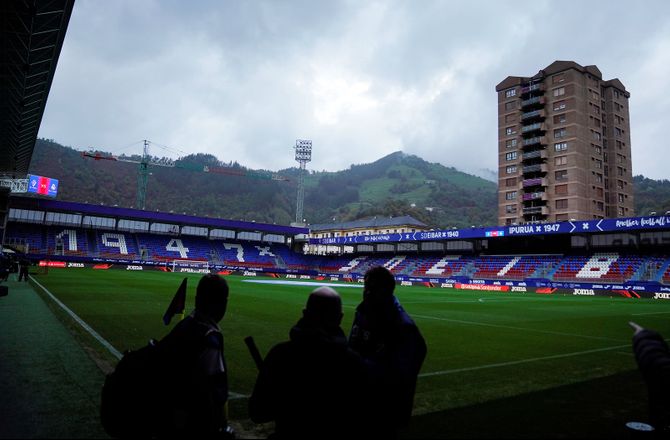 Segunda División -Eibar skriver med Zidanes søn