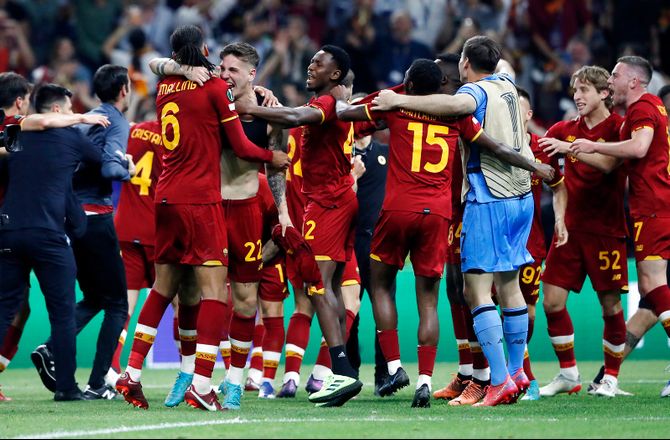 Conference League -Roma snupper første Conference League-titel