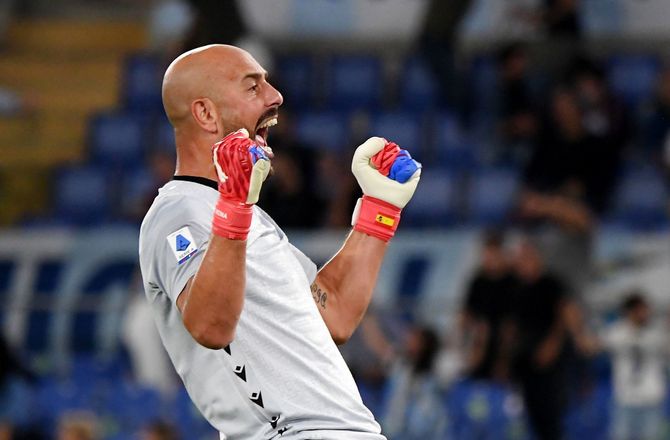 La Liga -Pepe Reina skifter til Villarreal