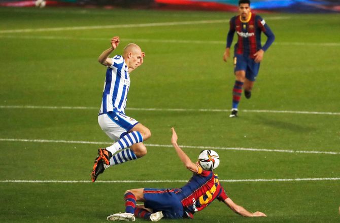 Spanien -Sociedad sender klubmand til Alaves