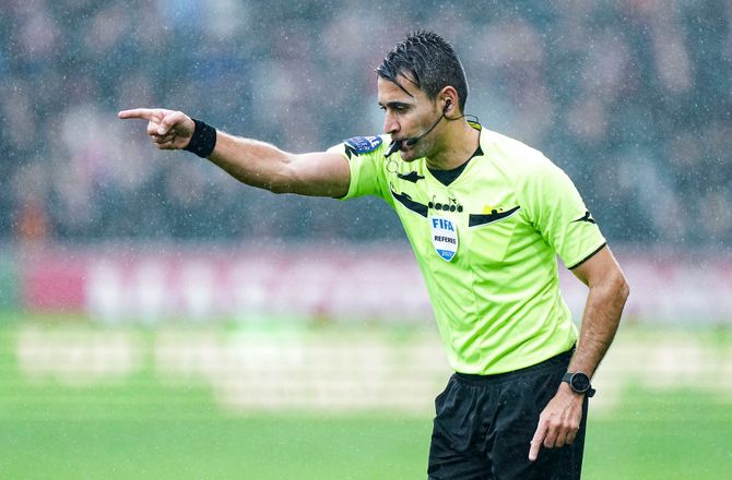 3F Superliga -Alle Superliga-dommere bliver deltidsprofessionelle