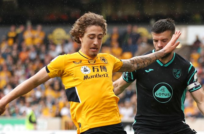 Premier League -Wolves forlænger og udlejer Fabio Silva