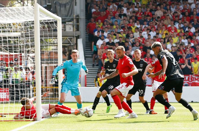 Premier League -Forest besejrede West Ham i hæsblæsende affære