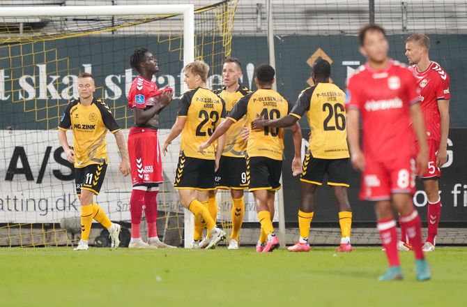 Pokalen -Horsens vandt knebent - Viborg med storsejr i Pokalen