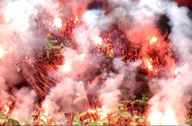 Conference League -Feyenoord får kæmpe bøde af UEFA fra ECL-finale