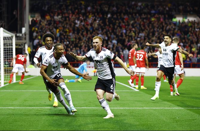 Premier League -Fulham-comeback da Forest blev slået på fem min.