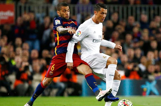 International -Dani Alves indrømmer: Elsker Cristiano Ronaldo