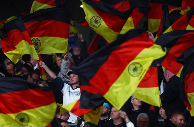 Nations League A -Fire anholdt efter tyskere angreb engelske fans