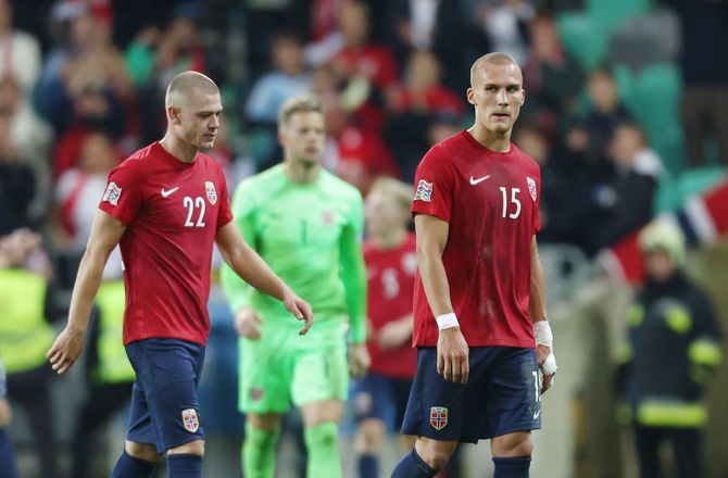 Nations League B -Norsk stopper før Serbien: Mitrovic og Vlahovic har mangler