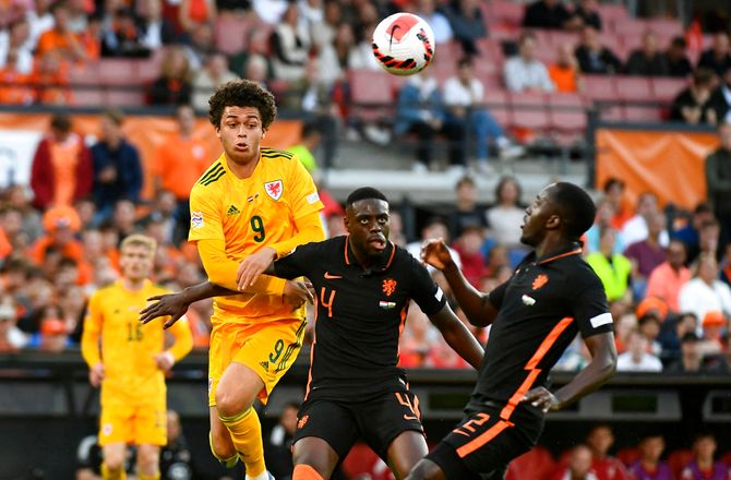 Æresdivisionen -Bruno Martins Indi er blevet opereret - misser VM for Holland