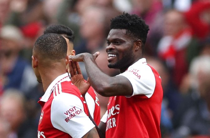 Premier League -Partey sætter gang i festen for Arsenal - se klassemålet her