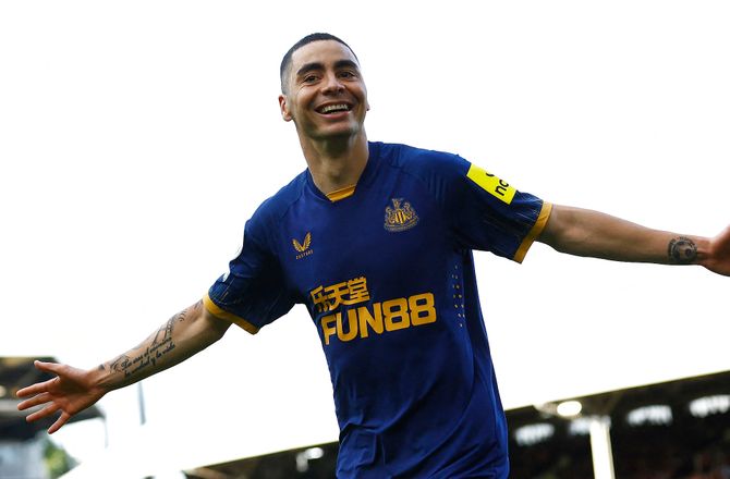 Premier League -Newcastle kørte Fulham over efter fremragende Almiron-flugter