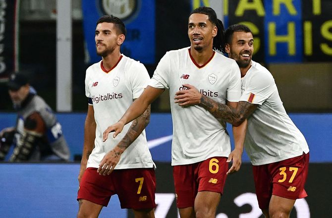 Serie A -Smalling fuldendte Roma-comeback og sikrede sejren mod Inter