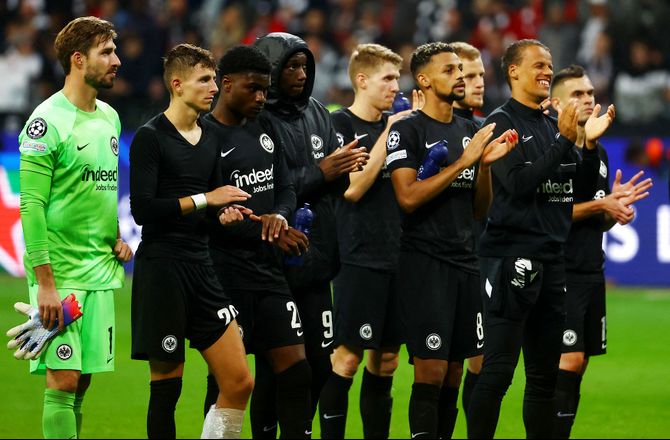 Bundesliga -Frankfurt siger farvel til fodbolddirektør