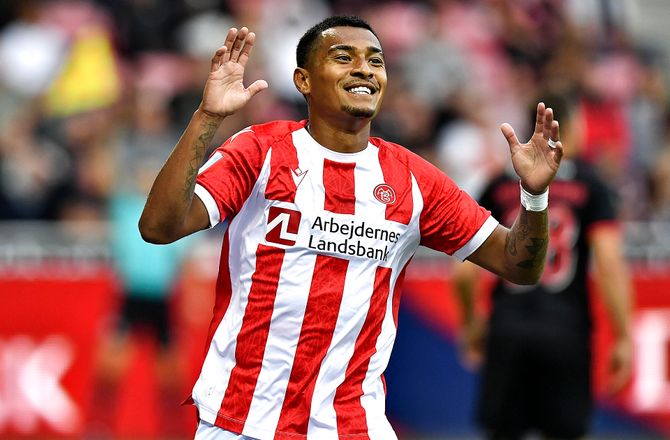 3F Superliga -AaB ramt af karantæne: Må undvære Sousa
