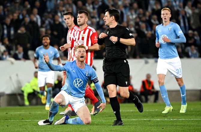 Europa League -Rønnow og co. sænkede Malmö efter tilskuerballade