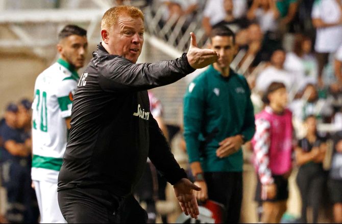 Europa League -Nicosia-træner: Forventede ikke to mål mod United