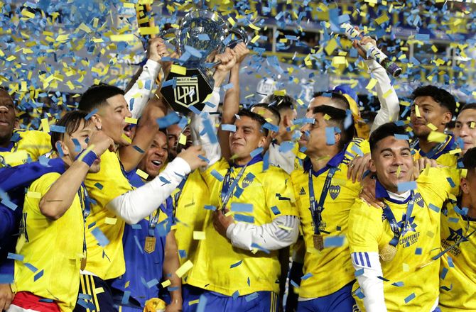 Primera División -Boca Juniors vinder guld da rivalen brændte straffe i 90.