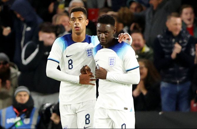 Premier League -Balogun kan skifte landshold: Er åben for alt