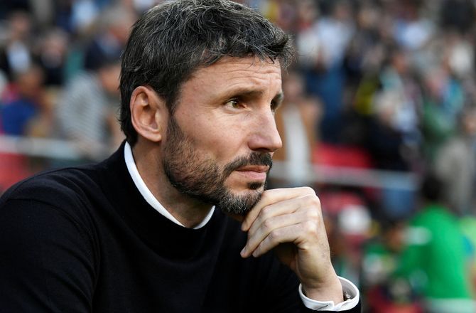 VM -Van Bommel afviste flere VM-tilbud: Gjorde rent i garagen