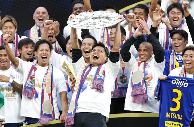 J. League -Yokohama sikrede japansk mesterskab på sidste spilledag