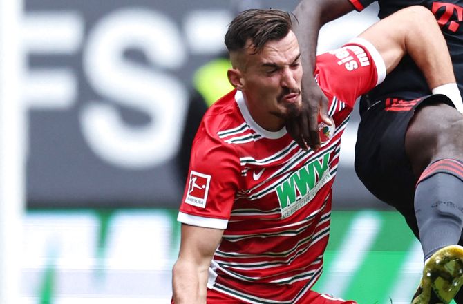 Bundesliga -Lindstrøm og co. bagud efter 30 sek. - se chokscoringen her