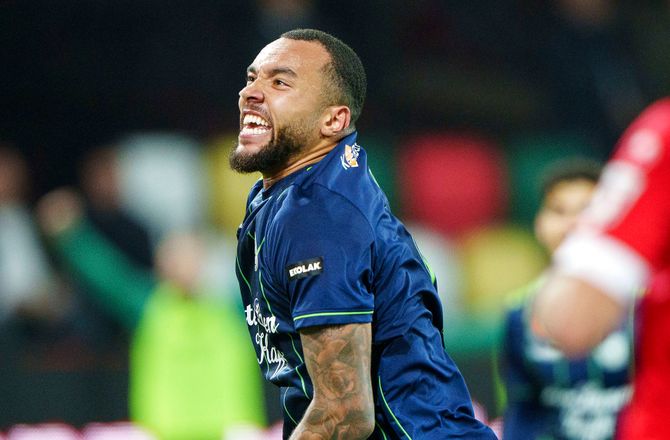 3F Superliga -Viborg har givet Jay-Roy Grot fri: Skal afklare sin fremtid