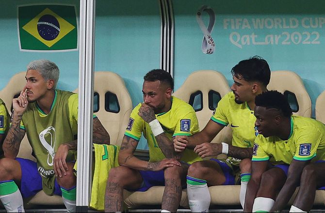 VM -Tite maner til besindighed: Neymar spiller til VM
