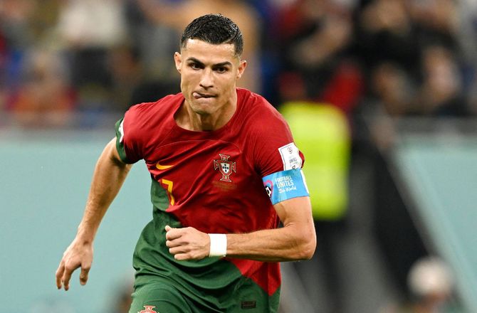 1. Division -Medie: Ronaldo tilbudt vanvittig kontrakt i Saudi-Arabien
