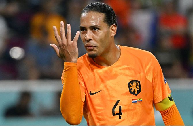 VM -Sur Van Dijk: Fejler jeg som anfører?