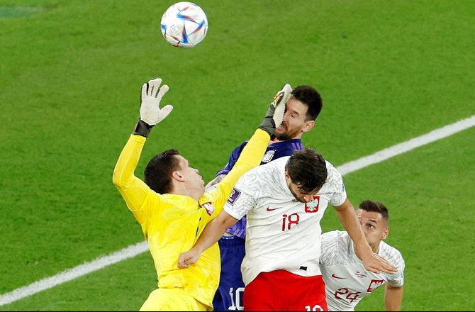 VM -Szczesny tabte penge til Messi: Han får dem ikke