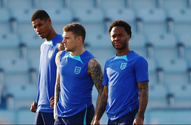VM -Sterling misser VM-ottendedelsfinale af familiære årsager
