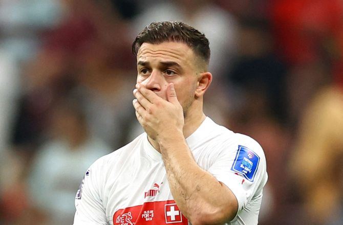 VM -Shaqiri stikker til landstræner efter nedtur: Ikke det rigtige hold