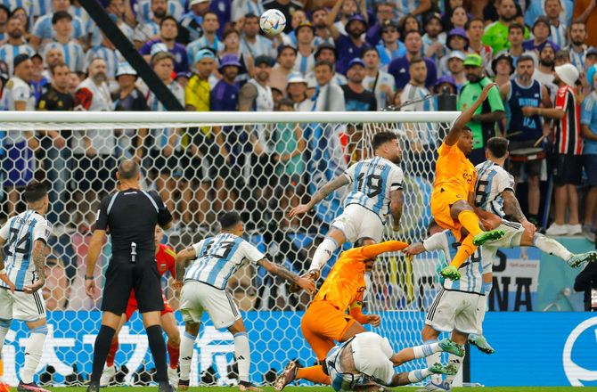 VM -SLUT: Argentina - Holland minut for minut