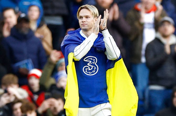 Premier League -Mudryk og Nunez starter på bænken i krisemøde på Anfield