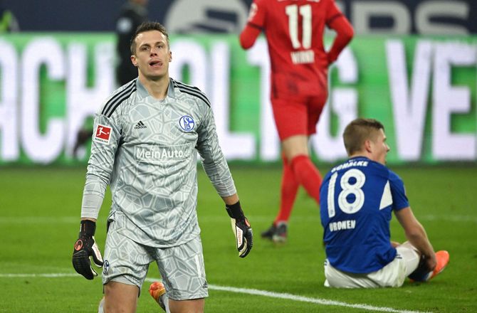 Bundesliga -Leipzig har skudt Schalke i sænk - bagud 0-4 ved pausen