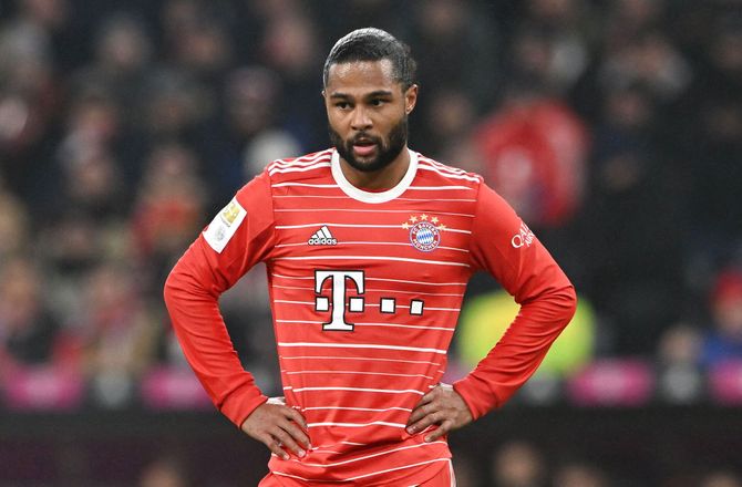Bundesliga -Bayern-boss revser Gnabry: Det er amatøragtigt