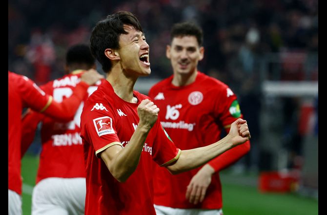 Bundesliga -Vild start for Mainz og Dortmund - Se lynkasserne her