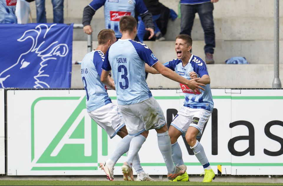 Debutants lynmål reddede SE mod Viborg - Vimarsana News