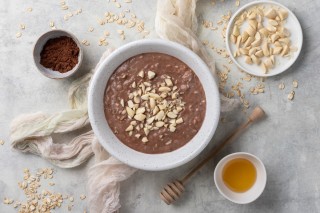 Havermout met cacao en amandelen