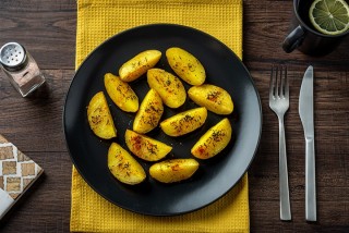 Gebakken aardappels met kruiden
