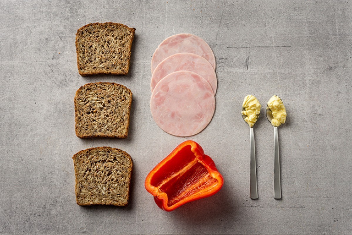 Recept voor Broodje met ham en paprika
