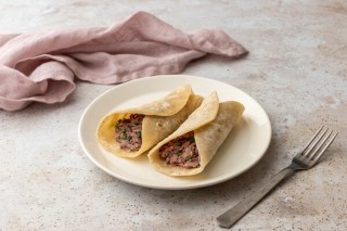 Tortilla con hummus di fagioli